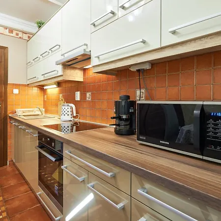 Apartment Valentin Deluxe Hajduszoboszlo