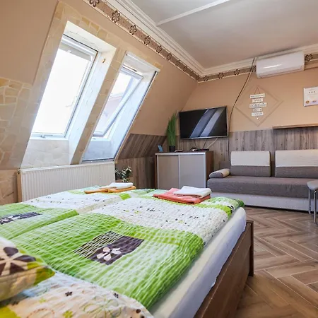 Valentin Deluxe Hajduszoboszlo